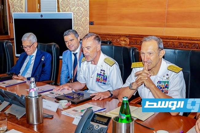 لقاء صدام خليفة حفتر مع رئيس أركان البحرية الإيطالية، الأدميرال إنريكو كريدندينو في روما، الجمعة 13 يونيو 2025. (شعبة الإعلام الحربي)