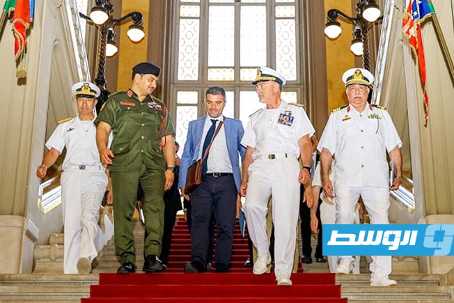 لقاء صدام خليفة حفتر مع رئيس أركان البحرية الإيطالية، الأدميرال إنريكو كريدندينو في روما، الجمعة 13 يونيو 2025. (شعبة الإعلام الحربي)