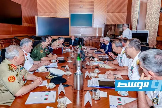 صدام حفتر يتوصل إلى اتفاق مع قائد القوات البحرية الإيطالية لتدريب الوحدات الليبية صدام حفتر يتوصل إلى اتفاق مع قائد القوات البحرية الإيطالية لتدريب الوحدات الليبية