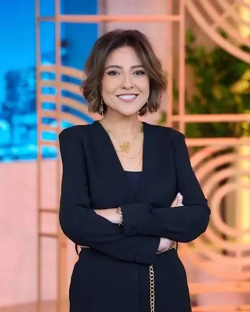 مي كساب تثير الجدل بإطلالة مميزة.. هل أجرت عمليات تجميل؟ تباين آراء الجمهور وتزايد التعليقات. مي كساب تثير الجدل بإطلالة مميزة.. هل أجرت عمليات تجميل؟ تباين آراء الجمهور وتزايد التعليقات.