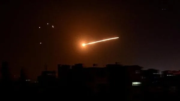 خبير سياسي: إيران تواجه أزمة حادة في صراعها مع إسرائيل خبير سياسي: إيران تواجه أزمة حادة في صراعها مع إسرائيل