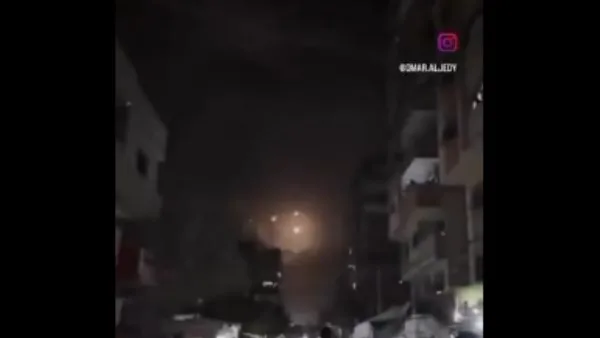 شاهد | سكان غزة وجنوب لبنان يهنئون بالهجمات الإيرانية على إسرائيل شاهد | سكان غزة وجنوب لبنان يهنئون بالهجمات الإيرانية على إسرائيل