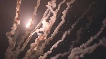 خبير استراتيجي: إيران قادرة على قصف إسرائيل بالصواريخ لمدة أسبوعين خبير استراتيجي: إيران قادرة على قصف إسرائيل بالصواريخ لمدة أسبوعين