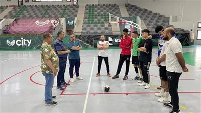 مدير عام الشباب والرياضة في القليوبية يزور تدريبات منتخب كرة اليد تحضيرًا للنهائي في دوري مراكز الشباب مدير عام الشباب والرياضة في القليوبية يزور تدريبات منتخب كرة اليد تحضيرًا للنهائي في دوري مراكز الشباب