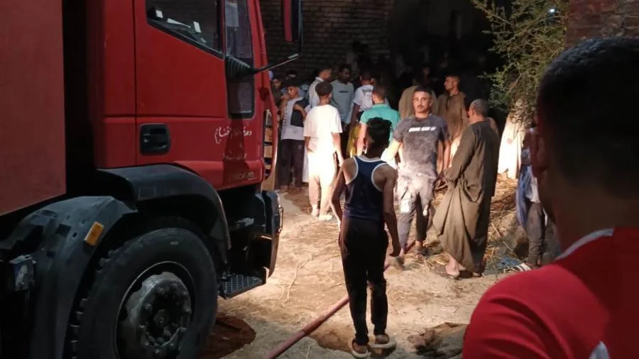 نيران تندلع في منزلين بمركز الغنايم بأسيوط دون تسجيل إصابات نيران تندلع في منزلين بمركز الغنايم بأسيوط دون تسجيل إصابات