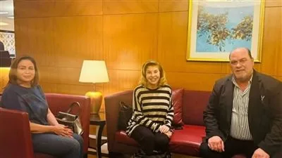 بعد محاصرتهم في بغداد.. نقيب الفنانين العراقيين يلتقي بإلهام شاهين وهالة سرحان للاطمئنان على حالتهن بعد محاصرتهم في بغداد.. نقيب الفنانين العراقيين يلتقي بإلهام شاهين وهالة سرحان للاطمئنان على حالتهن