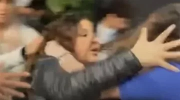 فتاة تتهم مالك صالون تجميل بالاعتداء عليها باستخدام الكرباج داخل المحل.. التفاصيل الكاملة
