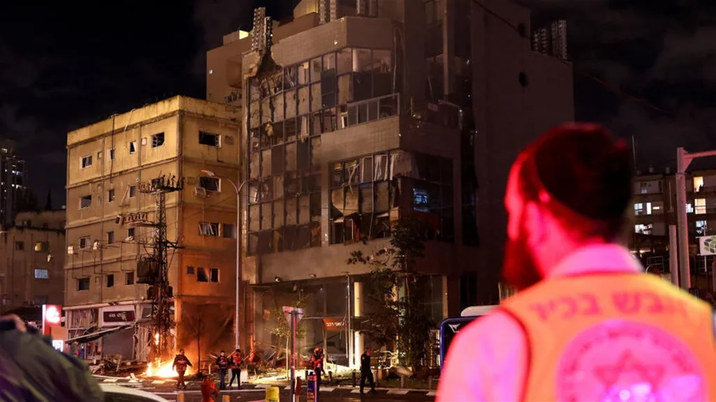 وسائل إعلام: الصواريخ الإيرانية هاجمت قواعد رامات ديفيد وبلماخيم ونفاطيم الجوية الإسرائيلية وسائل إعلام: الصواريخ الإيرانية هاجمت قواعد رامات ديفيد وبلماخيم ونفاطيم الجوية الإسرائيلية