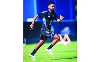 حسين الشحات.. نجم عربي يتحدى هيمنة بنزيما حسين الشحات.. نجم عربي يتحدى هيمنة بنزيما