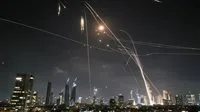 جيش الاحتلال يدعي أنه اعترض مجموعة من الطائرات المسيرة الإيرانية جيش الاحتلال يدعي أنه اعترض مجموعة من الطائرات المسيرة الإيرانية