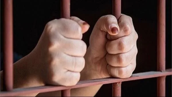 اليوم.. إصدار الحكم على متهمة في “خلايا الهرم” بتهمة الانضمام لجماعة إرهابية اليوم.. إصدار الحكم على متهمة في “خلايا الهرم” بتهمة الانضمام لجماعة إرهابية