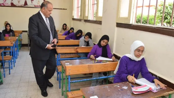 فياض: الإجراءات التعليمية الجديدة ستساعد في الحد من الغش في امتحانات الثانوية العامة هذا العام فياض: الإجراءات التعليمية الجديدة ستساعد في الحد من الغش في امتحانات الثانوية العامة هذا العام
