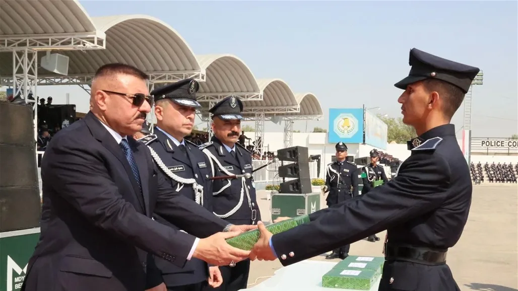 وزير الداخلية في حفلة تخرج دورة معهد تدريب مفوضي الشرطة: تصرفات الفرد تعكس هوية المؤسسة وزير الداخلية في حفلة تخرج دورة معهد تدريب مفوضي الشرطة: تصرفات الفرد تعكس هوية المؤسسة