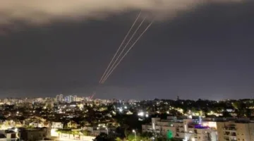 إعلام إيراني: استهداف أكثر من 150 موقعًا في إسرائيل بما في ذلك قواعد تحتوي على طائرات مقاتلة.