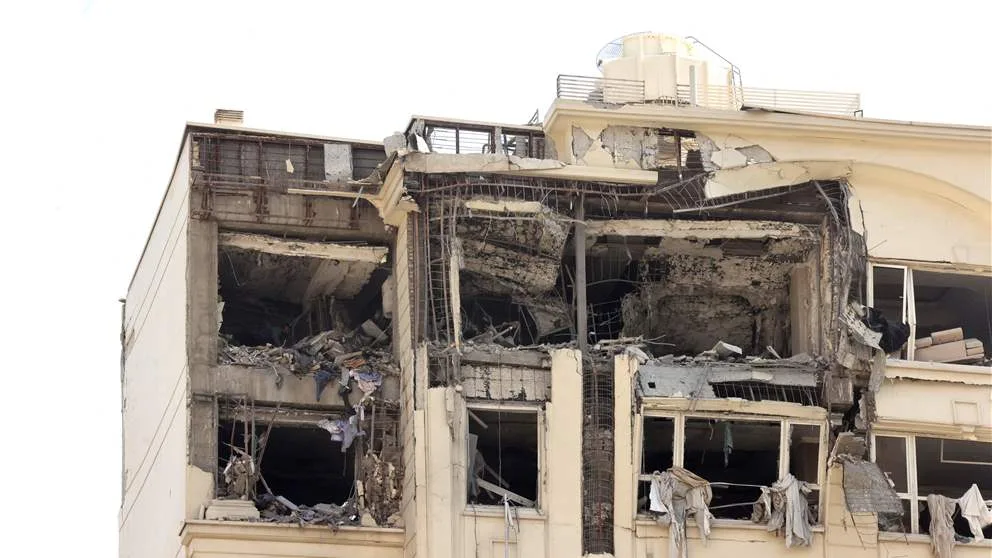 إيران تؤكد مقتل اثنين من القادة الكبار جراء الهجمات الإسرائيلية إيران تؤكد مقتل اثنين من القادة الكبار جراء الهجمات الإسرائيلية