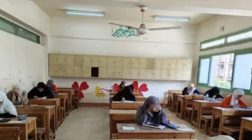رئيس منطقة القليوبية الأزهرية يزور لجان امتحانات الثانوية العامة