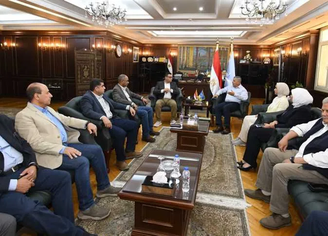 وزير الإسكان يزور مجموعة من المشاريع في الإسكندرية (صور) وزير الإسكان يزور مجموعة من المشاريع في الإسكندرية (صور)