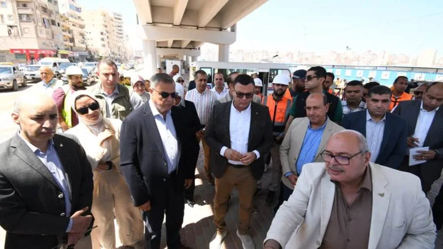 وزير الإسكان ومحافظ الإسكندرية يقومان بزيارة مشروع بناء كوبرى 45 “محور السادات” وزير الإسكان ومحافظ الإسكندرية يقومان بزيارة مشروع بناء كوبرى 45 “محور السادات”