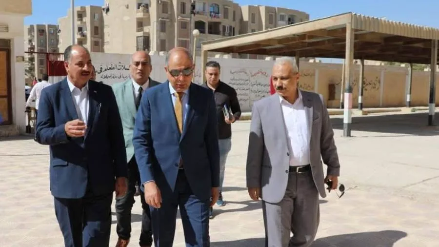 غدًا، 35 ألف طالب يقومون بأداء امتحانات الثانوية العامة في 92 مركزًا بالمنيا.