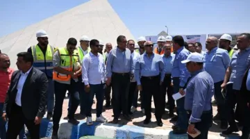 «الوزير» يقوم بجولة تفقدية لمشروعات النقل المحيطة بالمتحف الكبير تحضيرًا للافتتاح