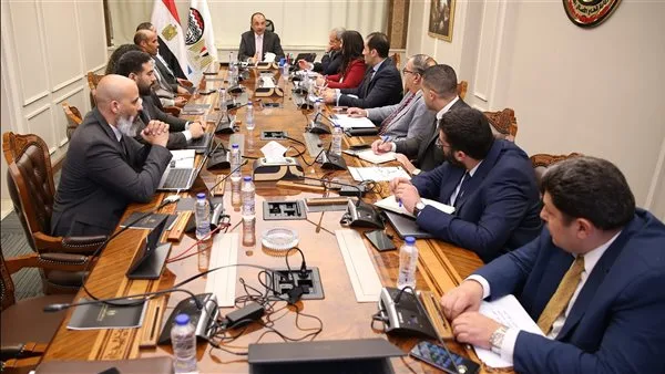 وزير قطاع الأعمال العام يناقش مع “SAP مصر” آخر التطورات في تنفيذ نظام “ERP” بالشركات التابعة. وزير قطاع الأعمال العام يناقش مع “SAP مصر” آخر التطورات في تنفيذ نظام “ERP” بالشركات التابعة.