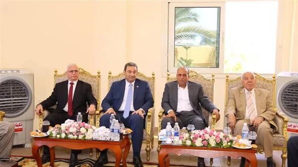 محافظ دمياط يتولى رئاسة لجنة مشاريع تخرج الدفعة الرابعة في معهد راية محافظ دمياط يتولى رئاسة لجنة مشاريع تخرج الدفعة الرابعة في معهد راية
