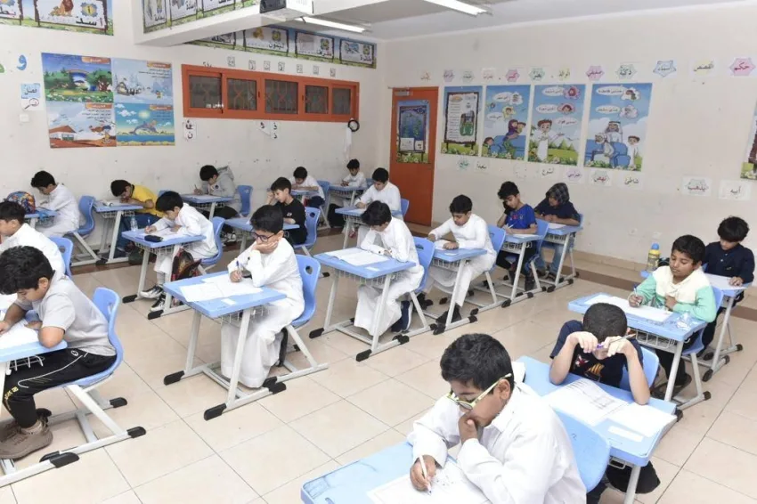 262 ألف طالب وطالبة في الأحساء يباشرون امتحانات نهاية السنة الدراسية. 262 ألف طالب وطالبة في الأحساء يباشرون امتحانات نهاية السنة الدراسية.