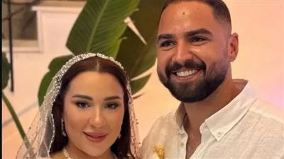 أسما شريف منير عقب زواجها الثالث: أدعو جميع النساء للزواج بلا خوف.. ولن ألتفت للانتقادات الموجهة لي. أسما شريف منير عقب زواجها الثالث: أدعو جميع النساء للزواج بلا خوف.. ولن ألتفت للانتقادات الموجهة لي.