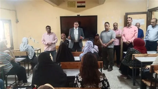 وكيل وزارة التعليم بالجيزة يزور لجان امتحانات الثانوية العامة… جهود كبيرة لمكافحة الغش وكيل وزارة التعليم بالجيزة يزور لجان امتحانات الثانوية العامة… جهود كبيرة لمكافحة الغش