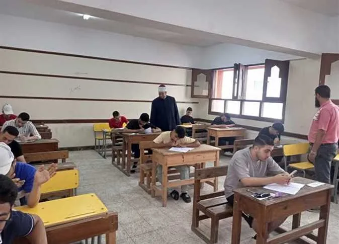 «عمليات الإسكندرية»: الطلاب في الثانوية الأزهرية 2025: لا مشاكل في امتحان الفيزياء (صور) «عمليات الإسكندرية»: الطلاب في الثانوية الأزهرية 2025: لا مشاكل في امتحان الفيزياء (صور)