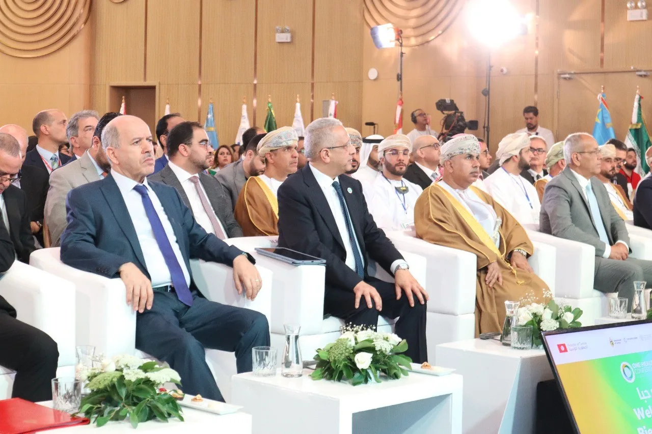 سلطنة عُمان تحضر المؤتمر الإقليمي للصحة الواحدة في تونس لمنطقة الشرق الأوسط وشمال أفريقيا سلطنة عُمان تحضر المؤتمر الإقليمي للصحة الواحدة في تونس لمنطقة الشرق الأوسط وشمال أفريقيا