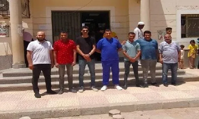 في إطار مبادرة “حياة كريمة”: 1600 مريض استفادوا من قافلة الحي السادس عشر القديم في مدينة العاشر من رمضان بالشرقية في إطار مبادرة “حياة كريمة”: 1600 مريض استفادوا من قافلة الحي السادس عشر القديم في مدينة العاشر من رمضان بالشرقية