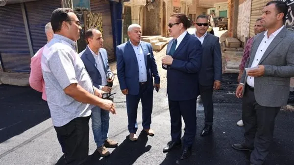 محافظ المنوفية يزور أعمال التبليط في شارع السلطان حسين محافظ المنوفية يزور أعمال التبليط في شارع السلطان حسين