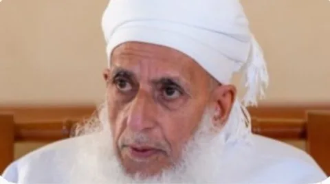 مفتي عُمان يستنكر “الاعتداء السافر” على إيران ويؤيد ردها على الهجمات الإسرائيلية، ويناشد المسلمين بالوحدة. مفتي عُمان يستنكر “الاعتداء السافر” على إيران ويؤيد ردها على الهجمات الإسرائيلية، ويناشد المسلمين بالوحدة.
