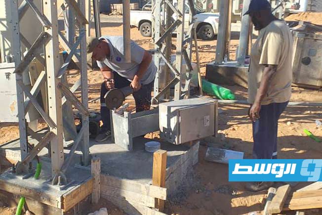 أعمال تركيب بمشروع محطة سوق الثلاثاء في زليتن، 14 يونيو 2025 (الشركة العامة للكهرباء)