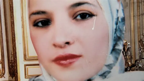 رفضت منح شقيقها أموالًا لشراء مخدرات.. أول صورة لـ ‘فتاة المحلة’ التي تعرضت للاعتداء رفضت منح شقيقها أموالًا لشراء مخدرات.. أول صورة لـ ‘فتاة المحلة’ التي تعرضت للاعتداء