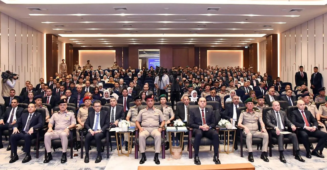الأكاديمية العسكرية تحتفل بتخريج الدفعة الرابعة من منتسبي الرقابة الإدارية الأكاديمية العسكرية تحتفل بتخريج الدفعة الرابعة من منتسبي الرقابة الإدارية