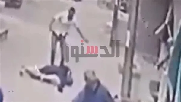 شرطة الغربية تتعقب شخصاً اعتدى على امرأة في منطقة مرحوم شرطة الغربية تتعقب شخصاً اعتدى على امرأة في منطقة مرحوم