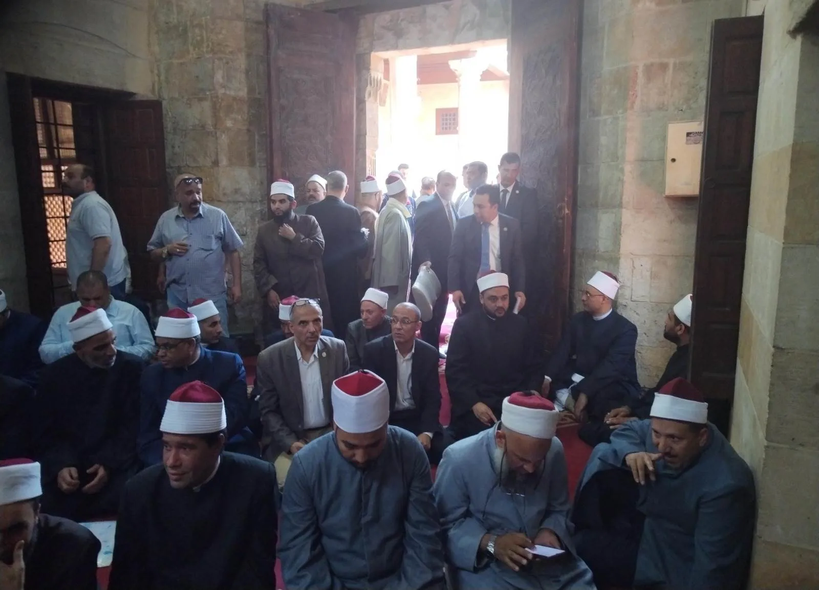 أسامة الأزهري، وزير الأوقاف، يتفقد مسجد ومقام الإمام الليث بن سعد أسامة الأزهري، وزير الأوقاف، يتفقد مسجد ومقام الإمام الليث بن سعد