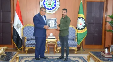 محافظ الدقهلية يحيي ذكرى شهيد الشجاعة بتسمية مدرسة قريته باسمه