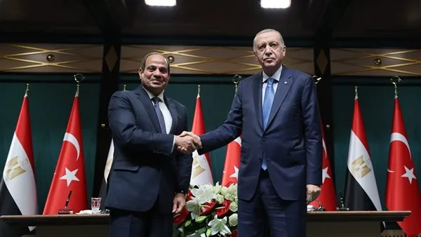 الرئيس السيسي والرئيس التركي يؤكدان: التصعيد الإسرائيلي في المنطقة سينتج عنه عواقب وخيمة. الرئيس السيسي والرئيس التركي يؤكدان: التصعيد الإسرائيلي في المنطقة سينتج عنه عواقب وخيمة.