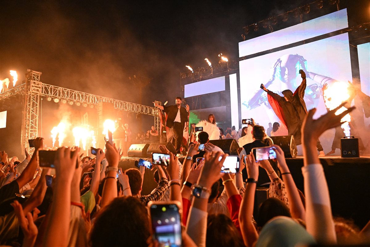 حمادة هلال يشعل أجواء الصيف في حفل القاهرة الجديدة