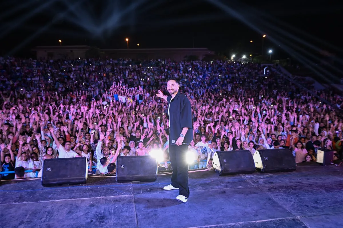 أغاني حب وعروض رائعة.. حمادة هلال يحيي أجواء الصيف في حفله بالقاهرة الجديدة أغاني حب وعروض رائعة.. حمادة هلال يحيي أجواء الصيف في حفله بالقاهرة الجديدة