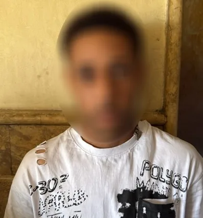 سائق يعرض حياة المواطنين للخطر في المقطم يتم ضبطه سائق يعرض حياة المواطنين للخطر في المقطم يتم ضبطه