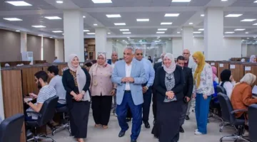 رئيس جامعة طنطا يستمر في زيارة لمتابعة تقدم الامتحانات النهائية