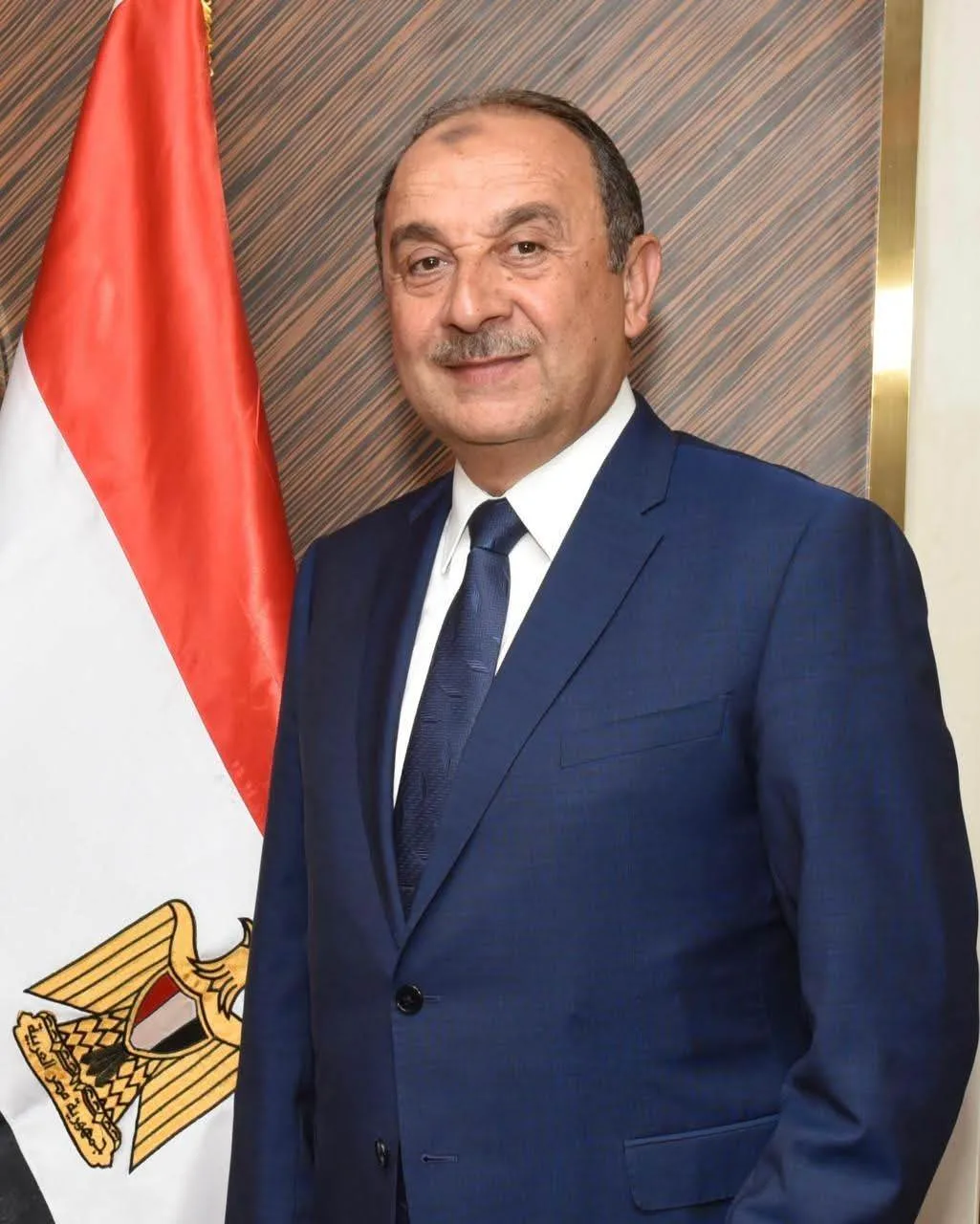 وزير قطاع الأعمال يتفقد شركتي “العربية” و”ممفيس” للأدوية ويؤكد على تقديم الأدوية بأعلى مستوى من الجودة. وزير قطاع الأعمال يتفقد شركتي “العربية” و”ممفيس” للأدوية ويؤكد على تقديم الأدوية بأعلى مستوى من الجودة.