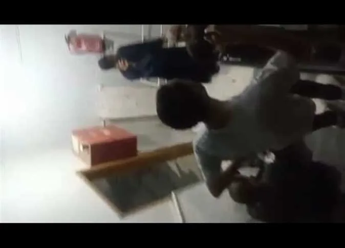 انقطاع الكهرباء خلال العمليات الجراحية في أحد المستشفيات الخاصة بنجع حمادي بقنا انقطاع الكهرباء خلال العمليات الجراحية في أحد المستشفيات الخاصة بنجع حمادي بقنا