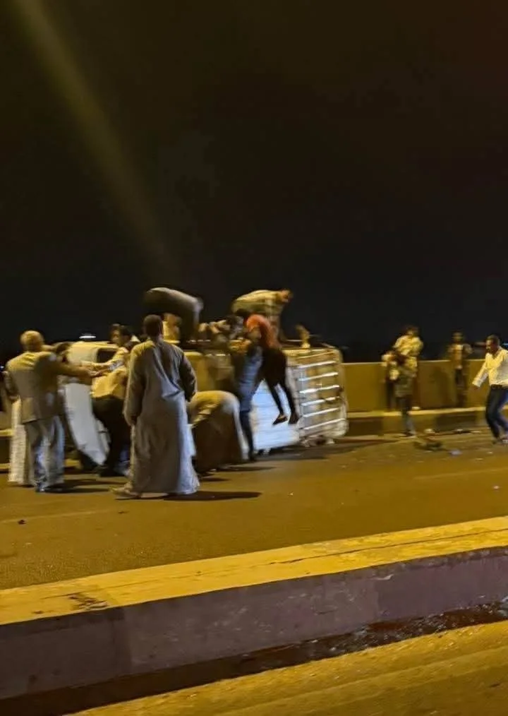 فرحة تتحول إلى حزن.. إصابة 10 أفراد في حادث مؤلم بالبحيرة فرحة تتحول إلى حزن.. إصابة 10 أفراد في حادث مؤلم بالبحيرة