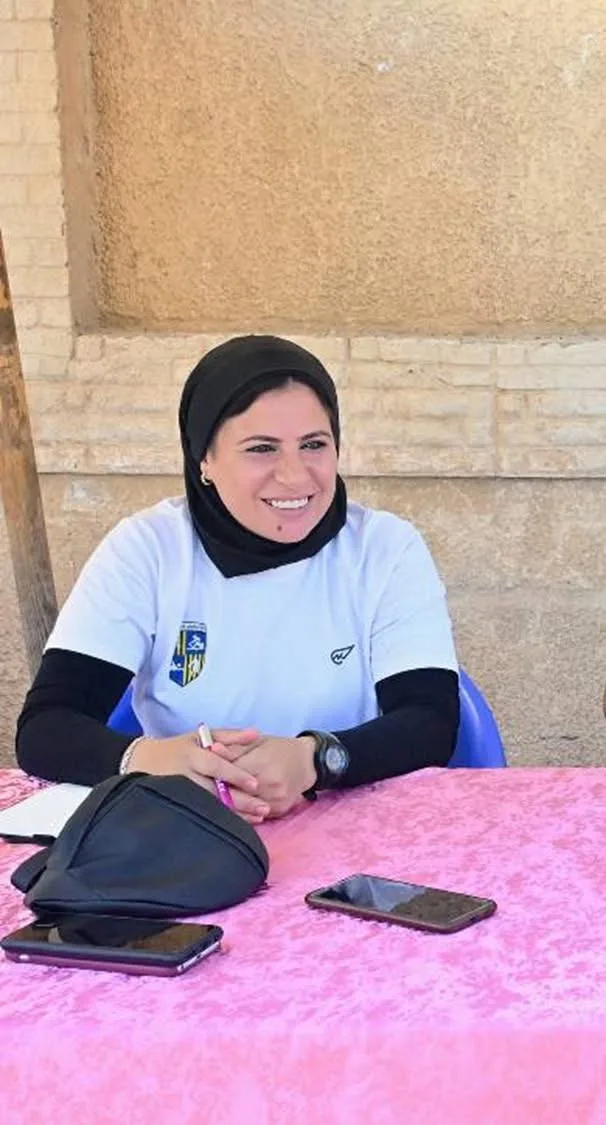 هبة رزق تدير اليوم الأول من اختبارات كرة القدم النسائية في نادي المقاولون العرب هبة رزق تدير اليوم الأول من اختبارات كرة القدم النسائية في نادي المقاولون العرب