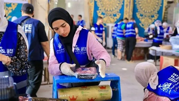 “صناع الحياة” تُسعد 285 ألف شخص خلال حملة الأضاحي 2025 بمناسبة العيد. “صناع الحياة” تُسعد 285 ألف شخص خلال حملة الأضاحي 2025 بمناسبة العيد.